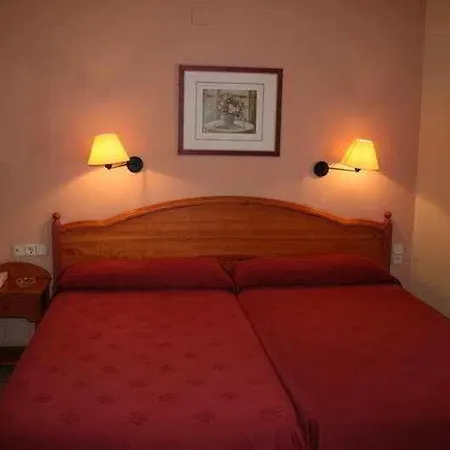 ホテル マリア デ ルナ