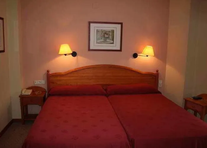 Hotel Maria De Luna